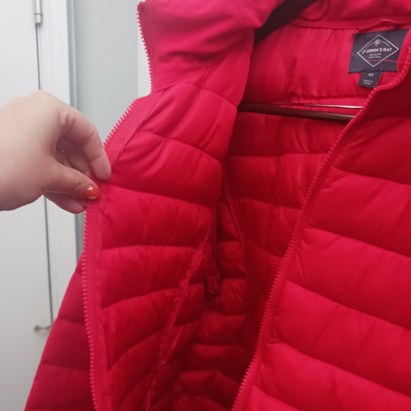 Red Puffer Jacket - Picture 4 of 9